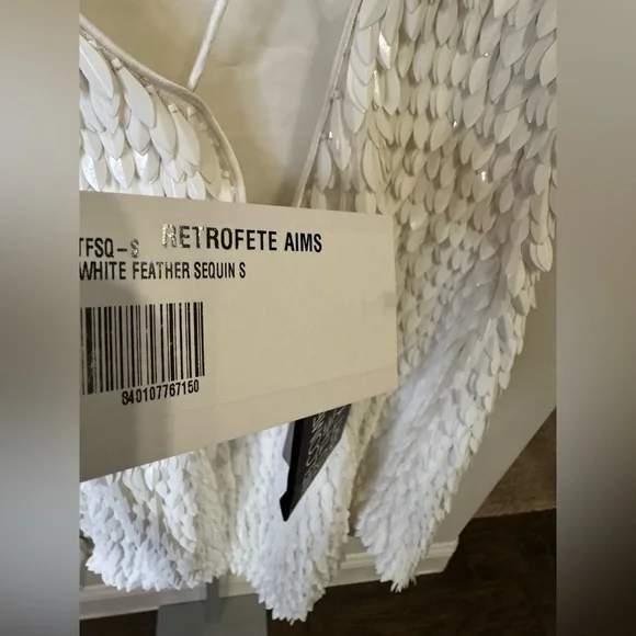 RETROFÊTE SIRENA FEATHER SEQUIN DRESS - Picture 6 of 7